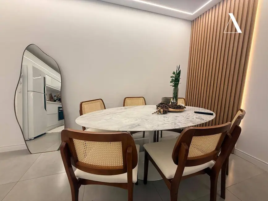 Foto 5 de Apartamento com 2 quartos à venda, 81m2 em Costa e Silva, Joinville - SC