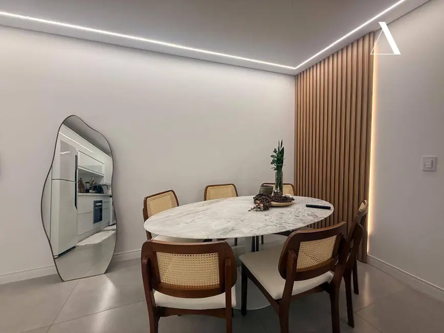 Foto 6 de Apartamento com 2 quartos à venda, 81m2 em Costa e Silva, Joinville - SC