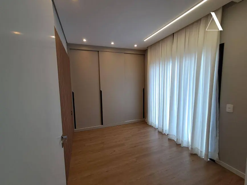 Foto 9 de Casa de Condomínio com 3 quartos para alugar, 160m2 em Glória, Joinville - SC