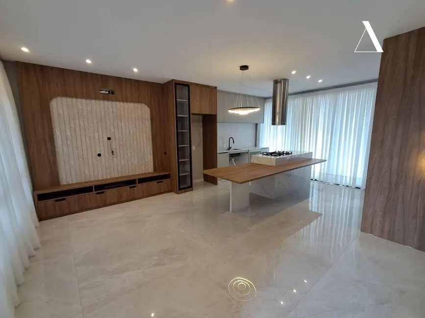 Foto 2 de Casa de Condomínio com 3 quartos para alugar, 160m2 em Glória, Joinville - SC