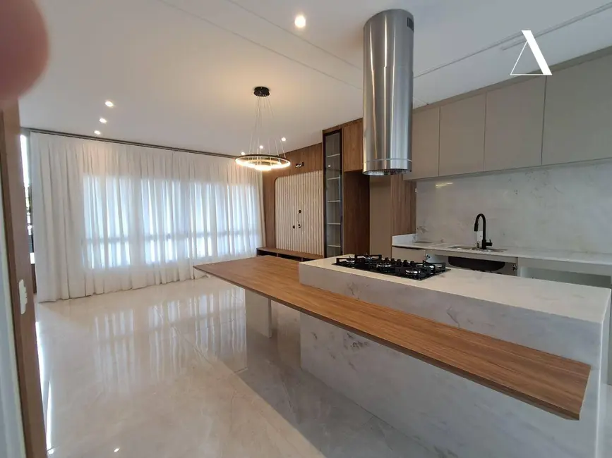 Foto 3 de Casa de Condomínio com 3 quartos para alugar, 160m2 em Glória, Joinville - SC