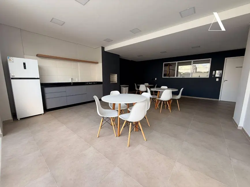 Foto 3 de Apartamento com 2 quartos à venda, 76m2 em Costa e Silva, Joinville - SC