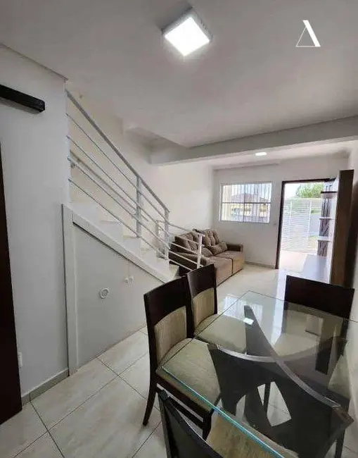Foto 4 de Casa com 2 quartos à venda, 68m2 em Costa e Silva, Joinville - SC