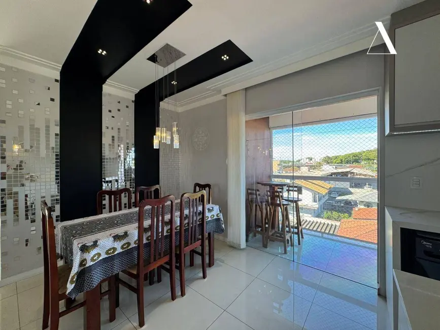 Foto 2 de Apartamento com 3 quartos à venda, 85m2 em Nova Brasília, Joinville - SC