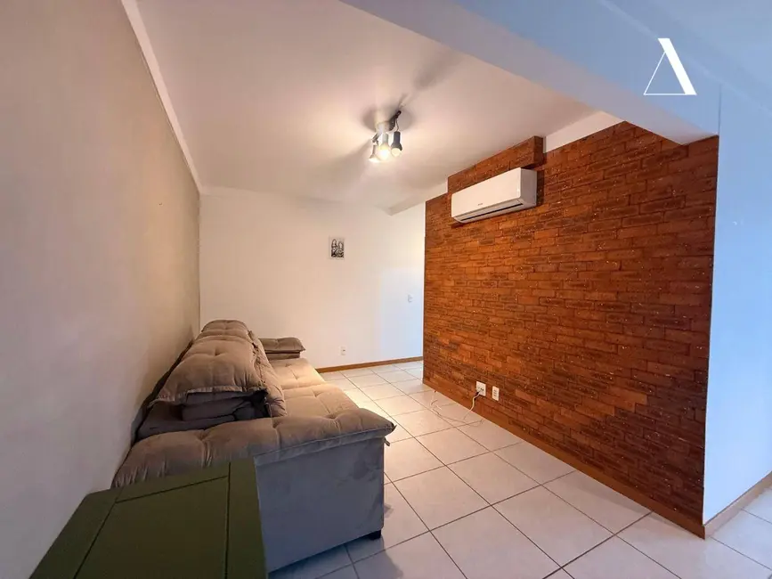 Foto 3 de Apartamento com 2 quartos à venda, 64m2 em Santo Antônio, Joinville - SC