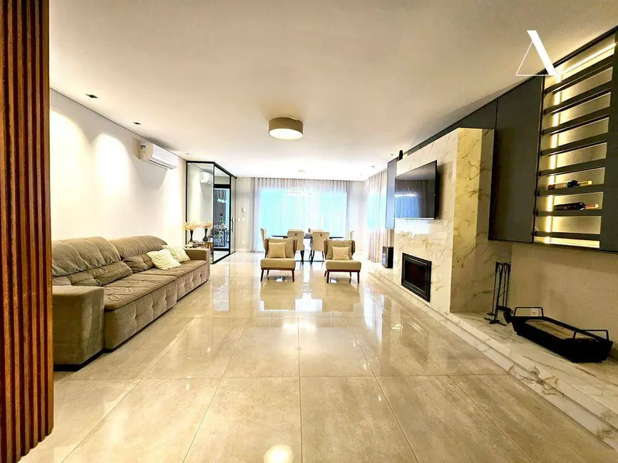 Foto 1 de Casa de Condomínio com 3 quartos à venda, 506m2 em Glória, Joinville - SC