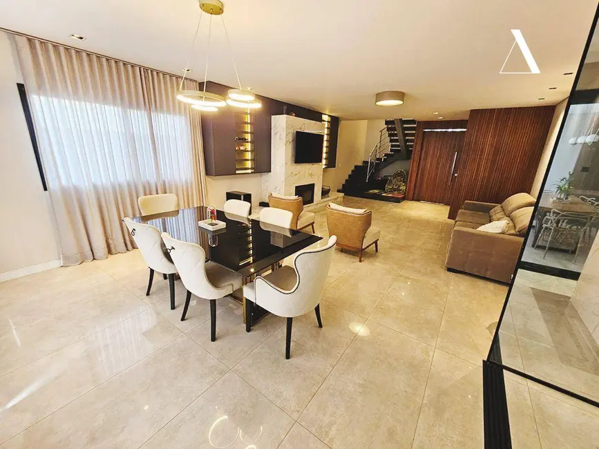 Foto 2 de Casa de Condomínio com 3 quartos à venda, 506m2 em Glória, Joinville - SC