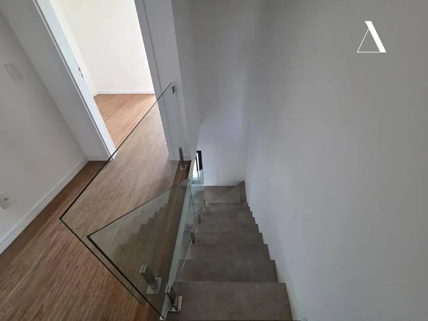 Foto 8 de Casa com 3 quartos à venda, 103m2 em Boa Vista, Joinville - SC