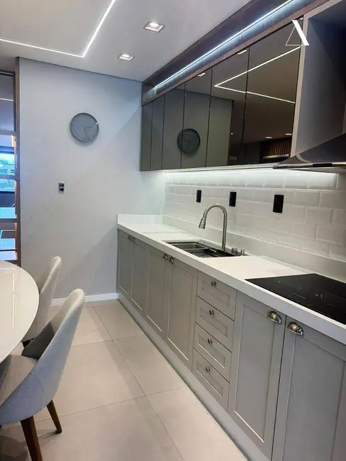 Foto 5 de Casa com 3 quartos à venda, 180m2 em Jardim Sofia, Joinville - SC