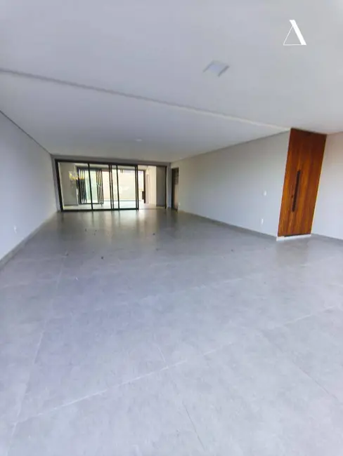 Foto 5 de Casa com 3 quartos à venda, 450m2 em Glória, Joinville - SC