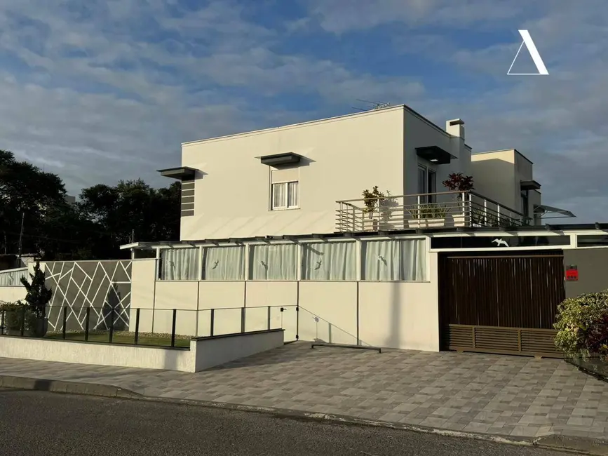 Foto 2 de Casa com 3 quartos à venda, 127m2 em Anita Garibaldi, Joinville - SC