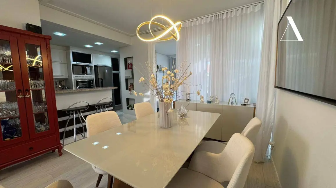 Foto 7 de Casa com 3 quartos à venda, 127m2 em Anita Garibaldi, Joinville - SC