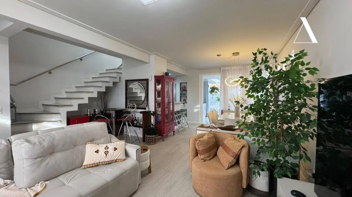 Foto 6 de Casa com 3 quartos à venda, 127m2 em Anita Garibaldi, Joinville - SC