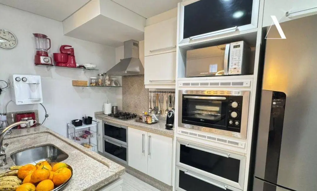 Foto 8 de Casa com 3 quartos à venda, 127m2 em Anita Garibaldi, Joinville - SC
