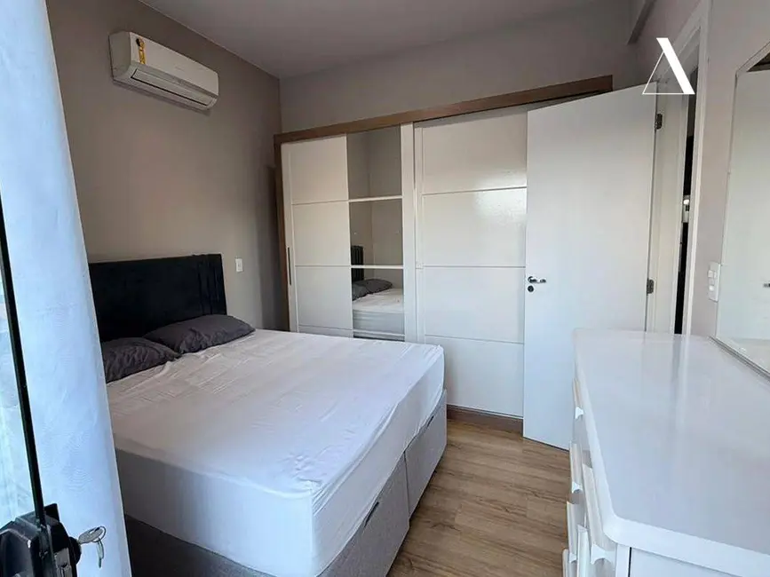 Foto 8 de Apartamento com 2 quartos à venda, 90m2 em Costa e Silva, Joinville - SC