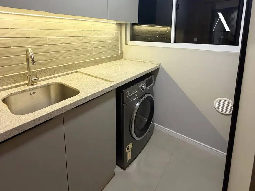 Foto 6 de Apartamento com 2 quartos à venda, 65m2 em Costa e Silva, Joinville - SC