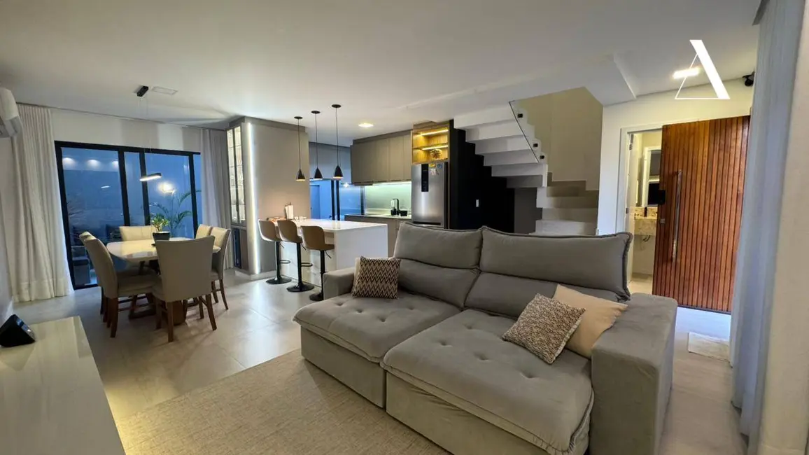Foto 4 de Casa de Condomínio com 3 quartos à venda, 112m2 em Bom Retiro, Joinville - SC