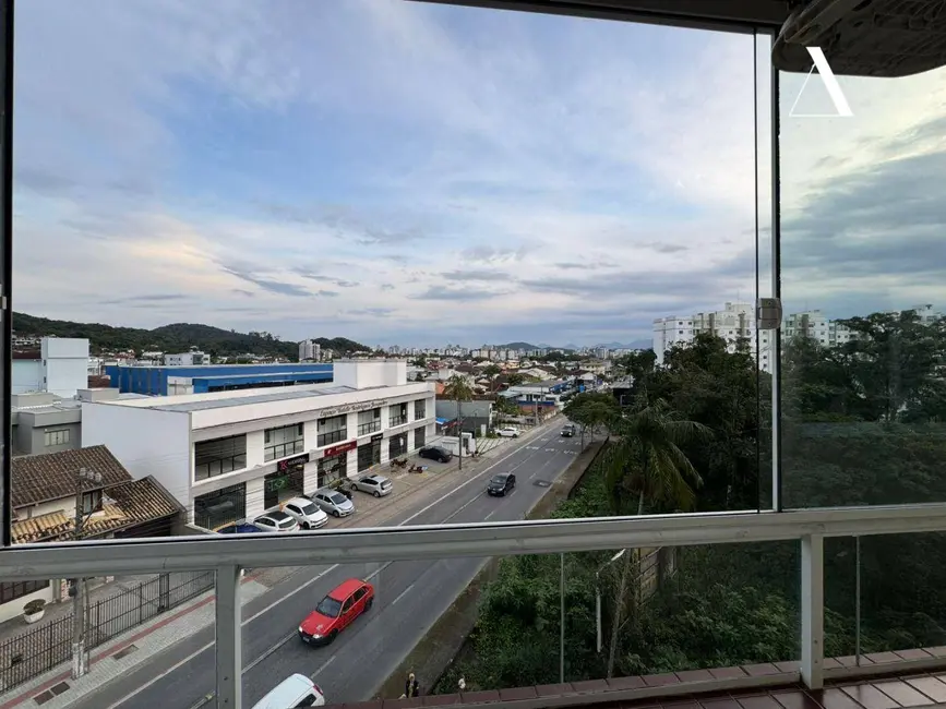Foto 4 de Apartamento com 2 quartos à venda, 64m2 em Saguaçu, Joinville - SC