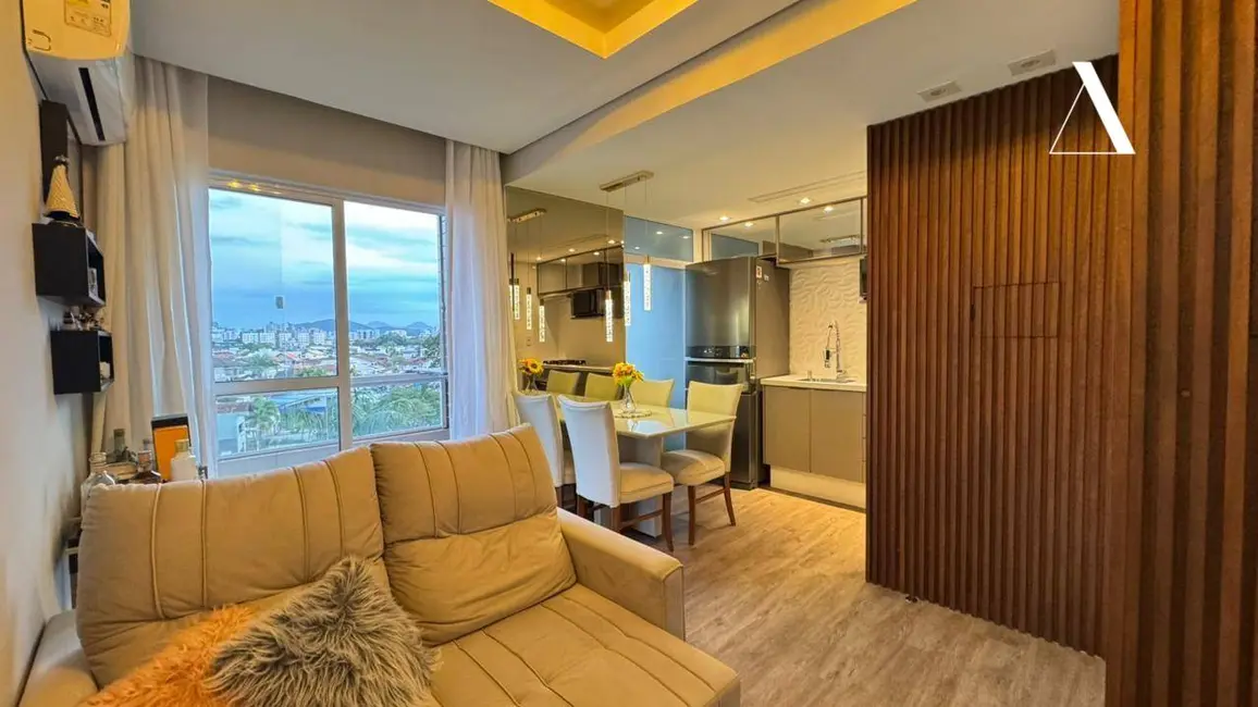 Foto 3 de Apartamento com 2 quartos à venda, 64m2 em Saguaçu, Joinville - SC