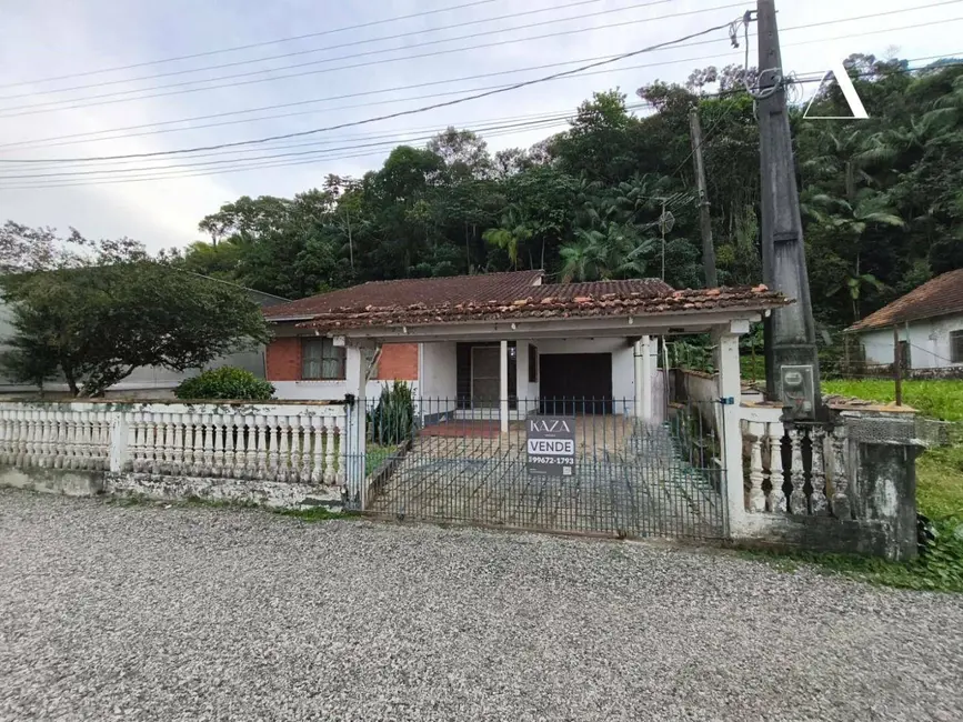 Foto 1 de Terreno / Lote à venda, 758m2 em Glória, Joinville - SC