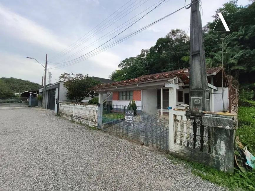 Foto 3 de Terreno / Lote à venda, 758m2 em Glória, Joinville - SC