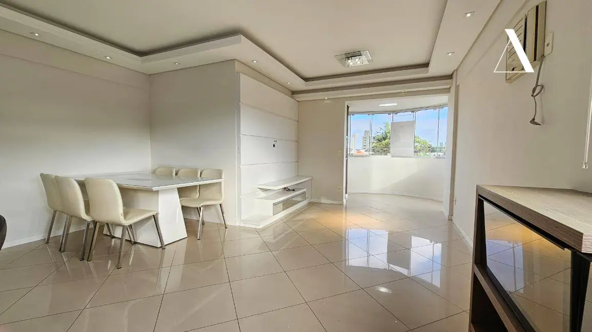 Foto 5 de Apartamento com 3 quartos à venda, 92m2 em Bucarein, Joinville - SC