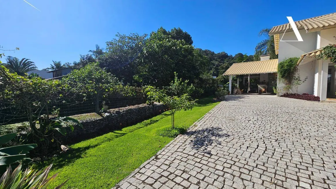 Foto 4 de Casa com 2 quartos à venda, 886m2 em América, Joinville - SC