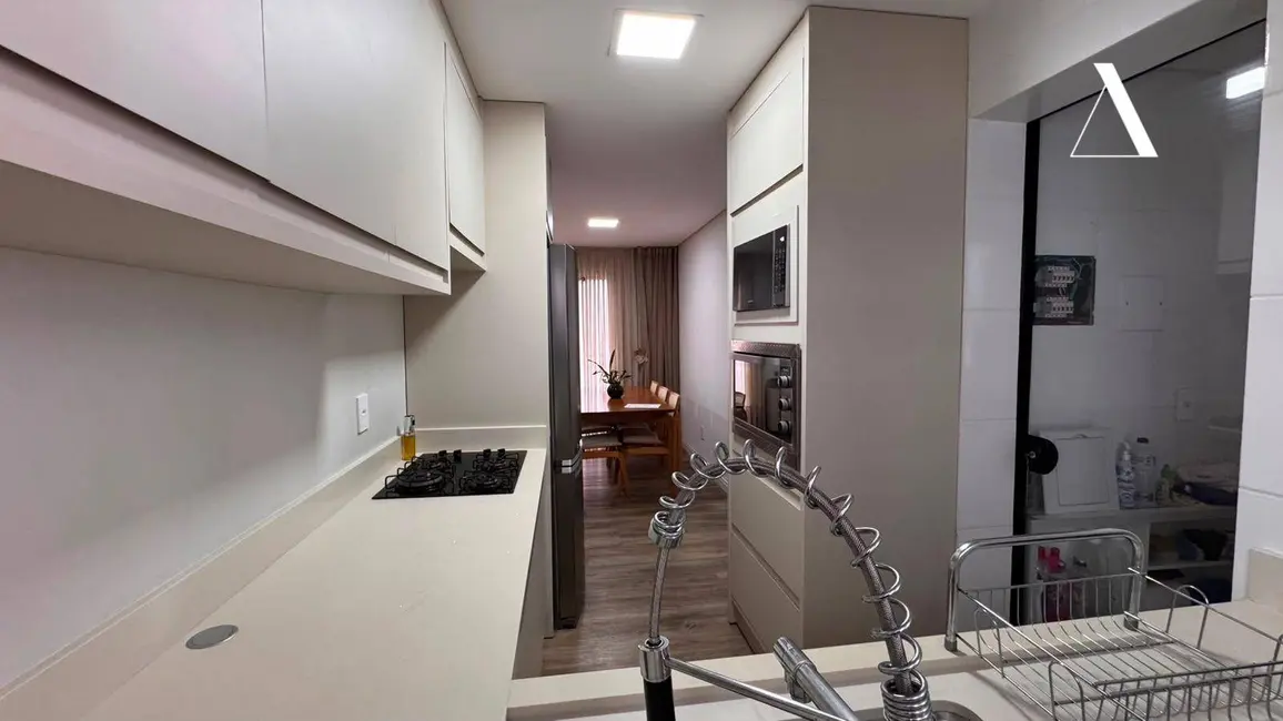Apartamento com 3 quartos à venda, 77m2 em Saguaçu, Joinville - SC - imagem 6 Foto 6 de Apartamento com 3 quartos à venda, 77m2 em Saguaçu, Joinville - SC