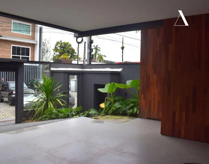 Casa com 3 quartos à venda, 207m2 em América, Joinville - SC - imagem 4 Foto 4 de Casa com 3 quartos à venda, 207m2 em América, Joinville - SC