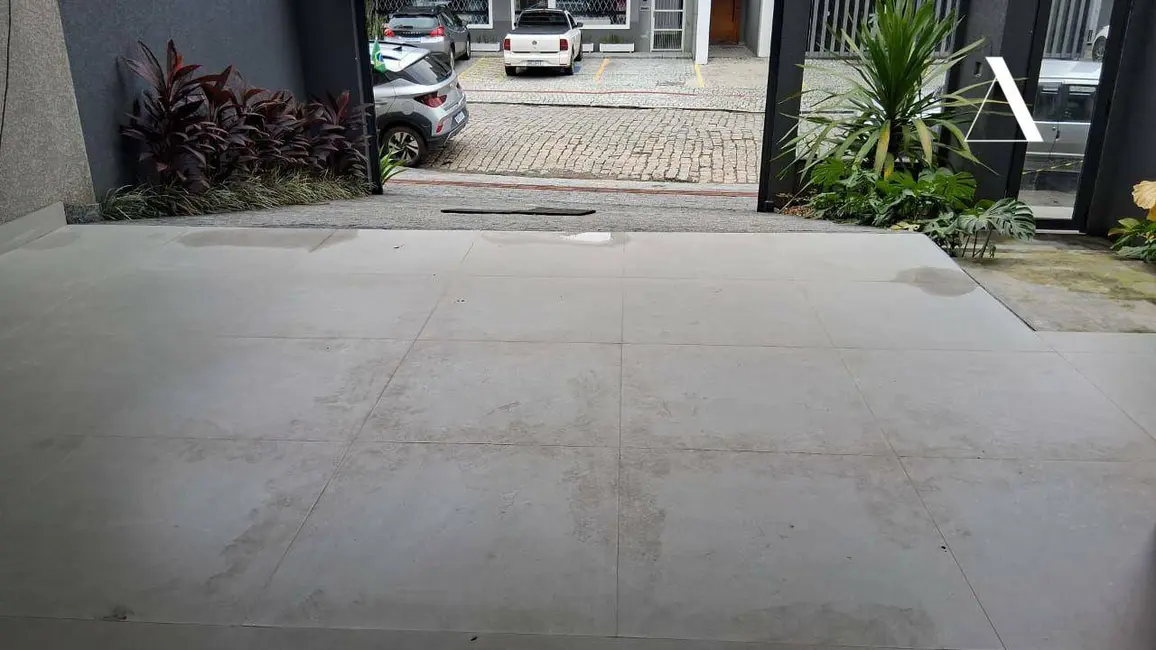 Casa com 3 quartos à venda, 207m2 em América, Joinville - SC - imagem 9 Foto 9 de Casa com 3 quartos à venda, 207m2 em América, Joinville - SC