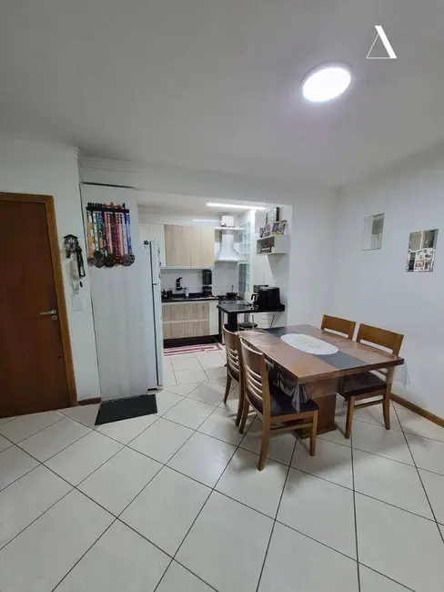 Foto 2 de Apartamento com 3 quartos à venda, 88m2 em Floresta, Joinville - SC