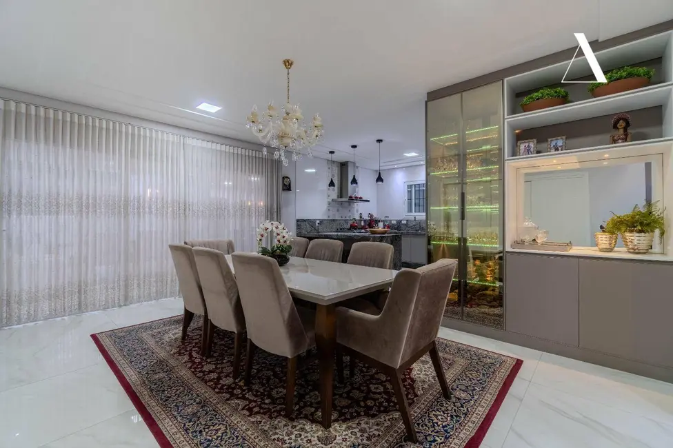 Foto 8 de Casa com 4 quartos à venda, 585m2 em Glória, Joinville - SC
