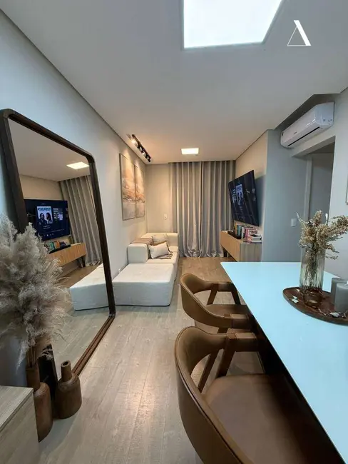 Foto 2 de Apartamento com 2 quartos à venda, 52m2 em Costa e Silva, Joinville - SC