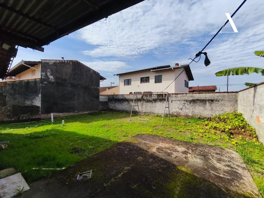 Foto 2 de Terreno / Lote à venda, 373m2 em Iririú, Joinville - SC