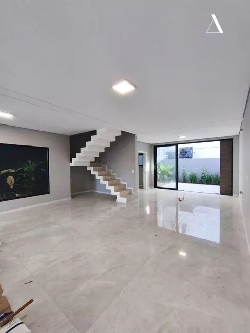 Casa com 3 quartos à venda, 173m2 em Glória, Joinville - SC - imagem 4 Foto 4 de Casa com 3 quartos à venda, 173m2 em Glória, Joinville - SC