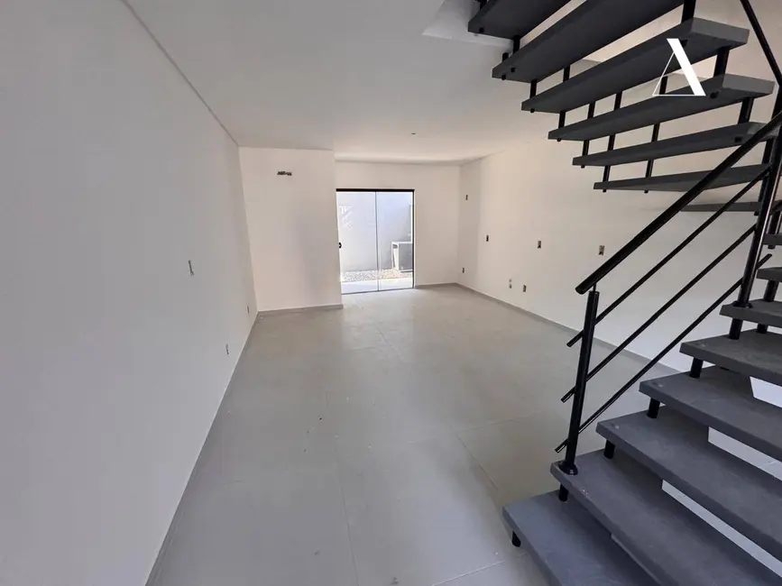 Foto 3 de Casa de Condomínio com 2 quartos à venda, 96m2 em Saguaçu, Joinville - SC