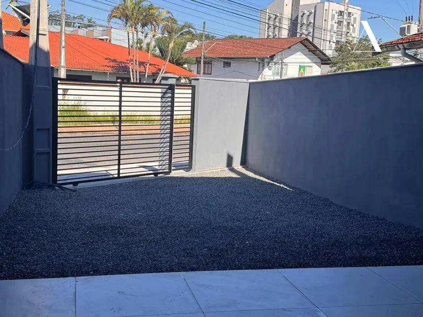 Foto 2 de Casa de Condomínio com 3 quartos à venda, 127m2 em Saguaçu, Joinville - SC