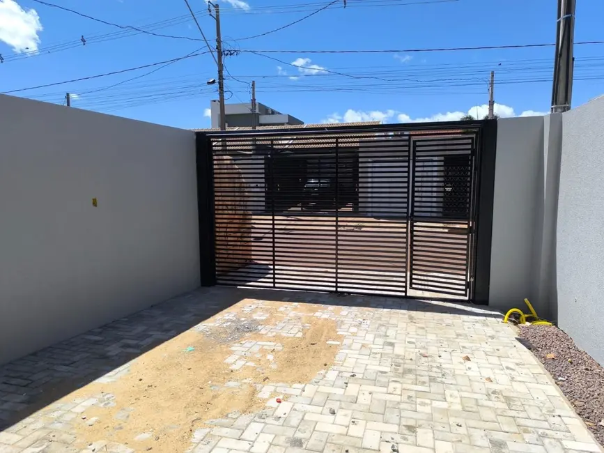 Foto 2 de Casa com 2 quartos à venda, 125m2 em Esmeralda, Cascavel - PR