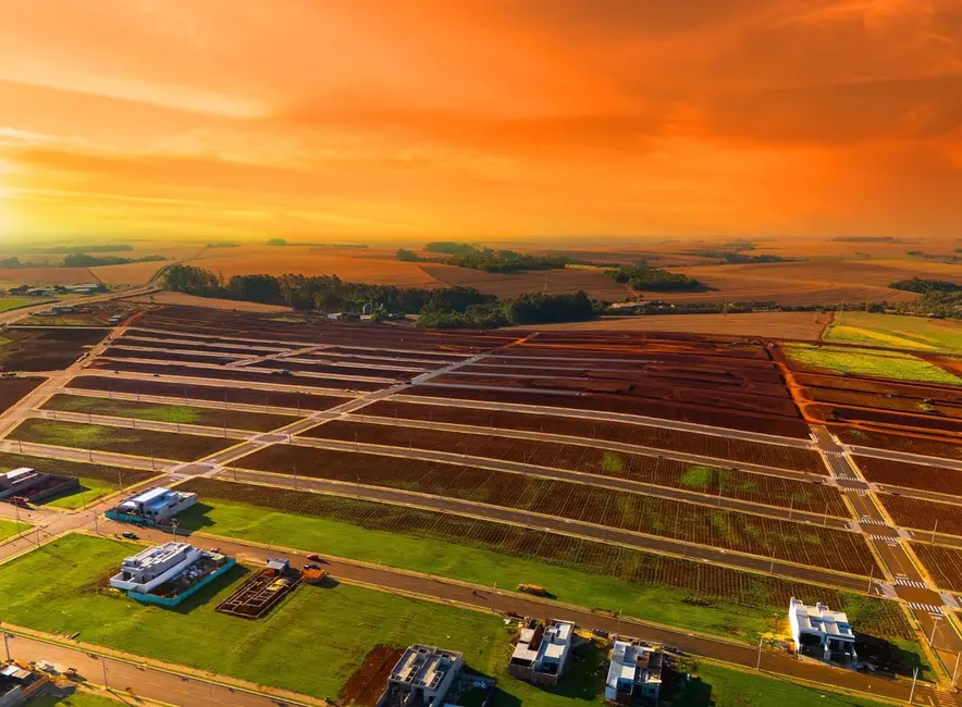 Foto 4 de Terreno / Lote à venda, 150m2 em Cascavel - PR