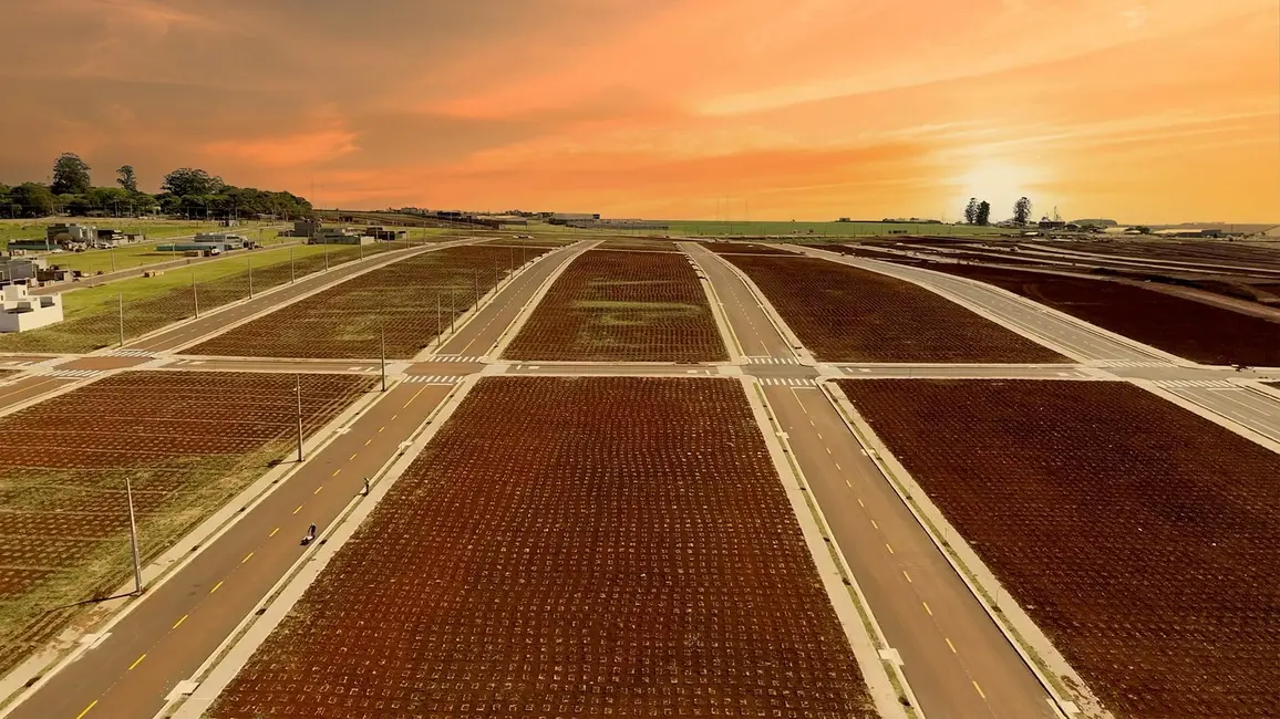 Foto 2 de Terreno / Lote à venda, 150m2 em Cascavel - PR