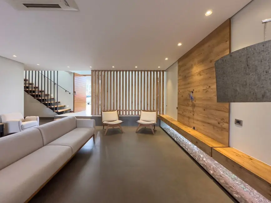 Foto 6 de Sobrado com 4 quartos à venda, 597m2 em Santa Cruz, Cascavel - PR