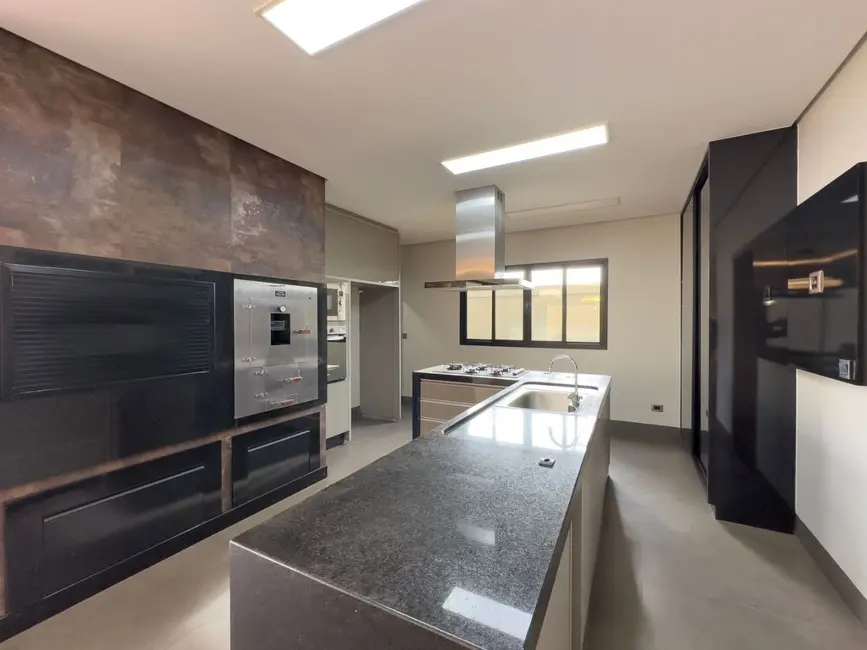 Foto 9 de Sobrado com 4 quartos à venda, 597m2 em Santa Cruz, Cascavel - PR