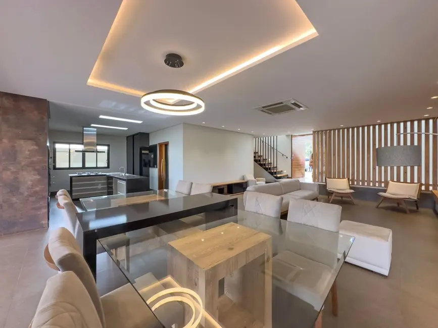 Foto 7 de Sobrado com 4 quartos à venda, 597m2 em Santa Cruz, Cascavel - PR