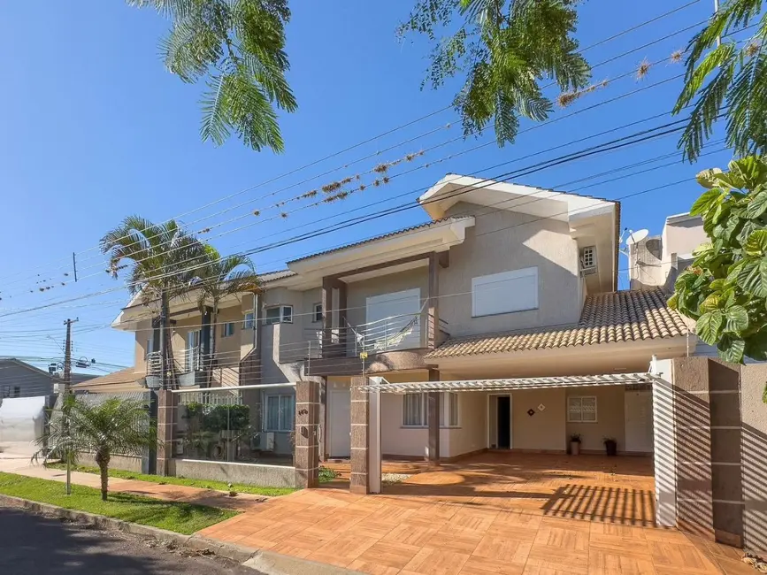 Sobrado com 4 quartos à venda, 180m2 em Cascavel - PR - imagem 2 Foto 2 de Sobrado com 4 quartos à venda, 180m2 em Cascavel - PR