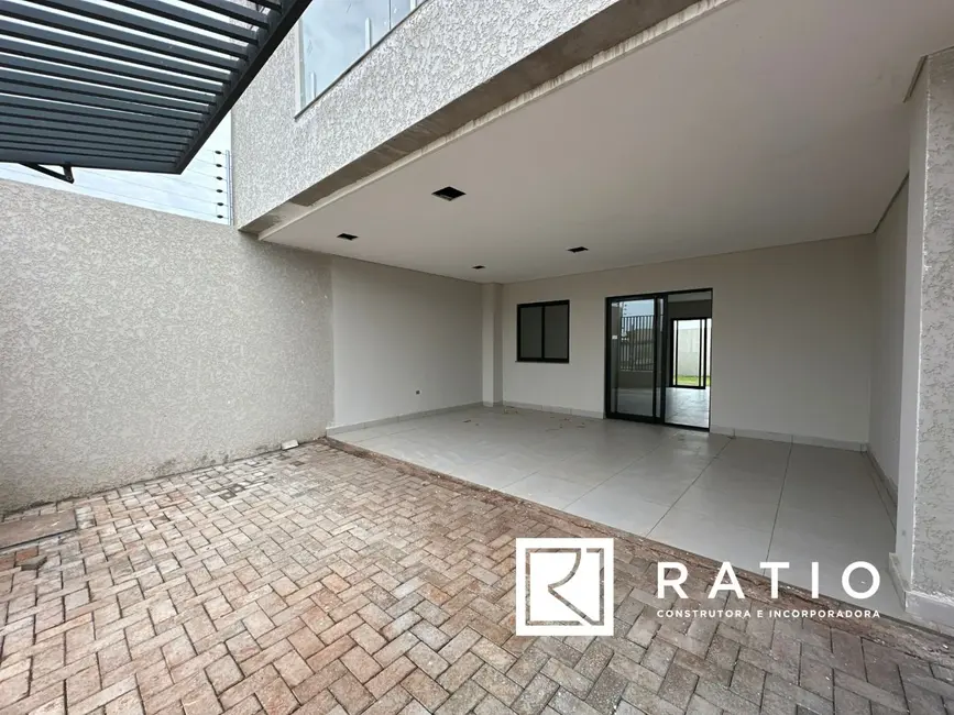 Foto 3 de Sobrado com 3 quartos à venda, 126m2 em Esmeralda, Cascavel - PR