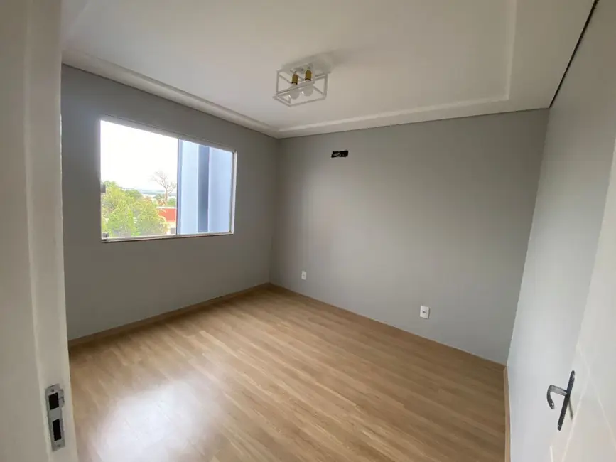 Foto 8 de Sobrado com 3 quartos à venda, 126m2 em Jardim Pancera, Toledo - PR