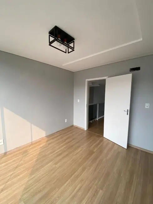 Foto 3 de Sobrado com 3 quartos à venda, 126m2 em Jardim Pancera, Toledo - PR
