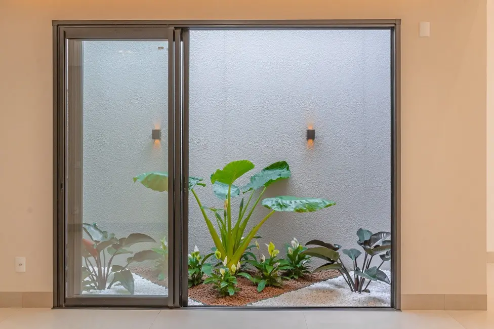 Casa com 3 quartos à venda, 431m2 em Neva, Cascavel - PR - imagem 8 Foto 8 de Casa com 3 quartos à venda, 431m2 em Neva, Cascavel - PR