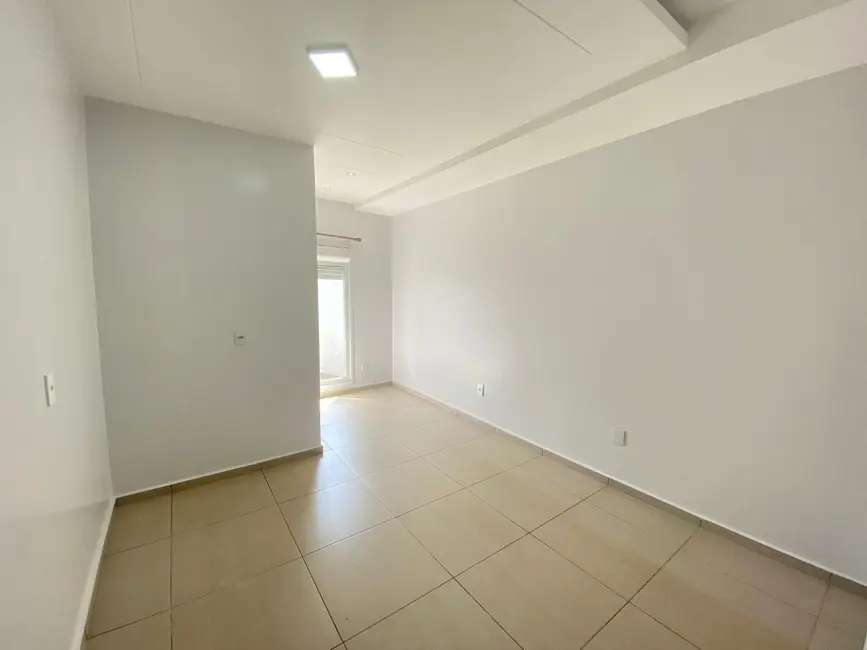 Foto 6 de Casa com 3 quartos à venda, 152m2 em Canadá, Cascavel - PR