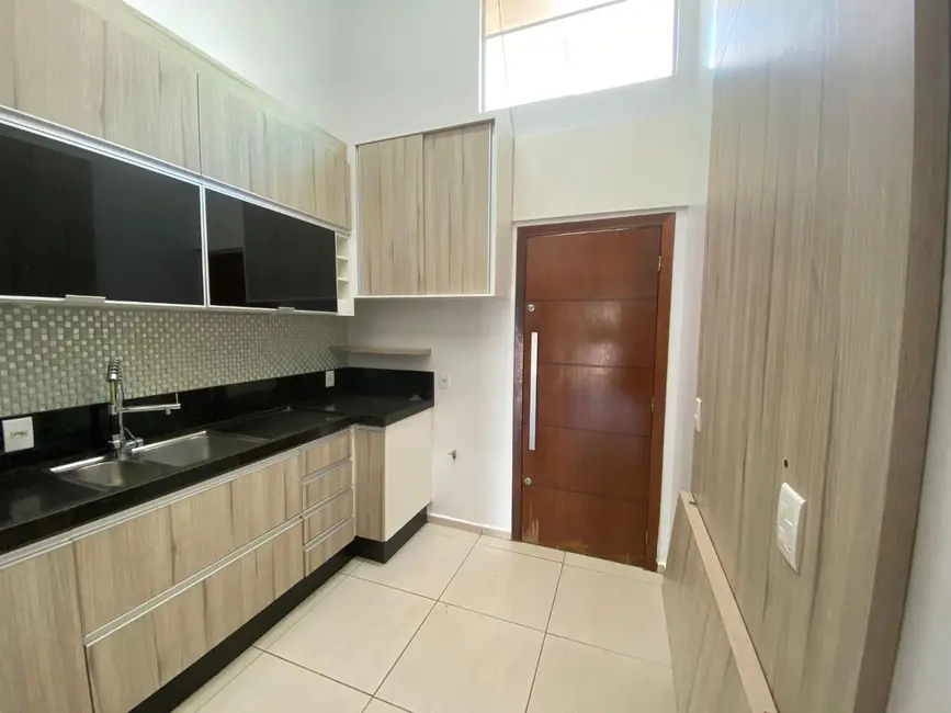 Foto 3 de Casa com 3 quartos à venda, 152m2 em Canadá, Cascavel - PR